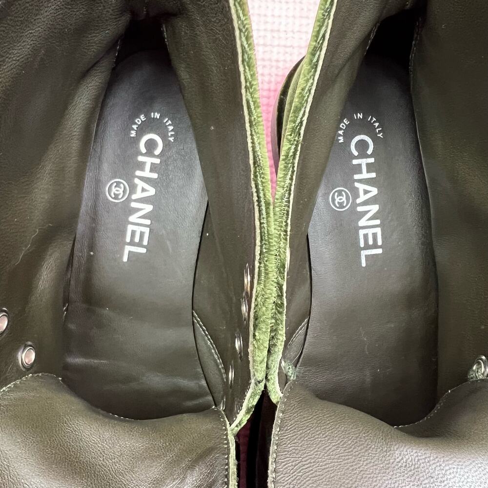 CHANEL Interlocking CC Logo Velvet Lace-Up Boots EU 38 US 8 Green Ankle Booties - Picture 14 of 16